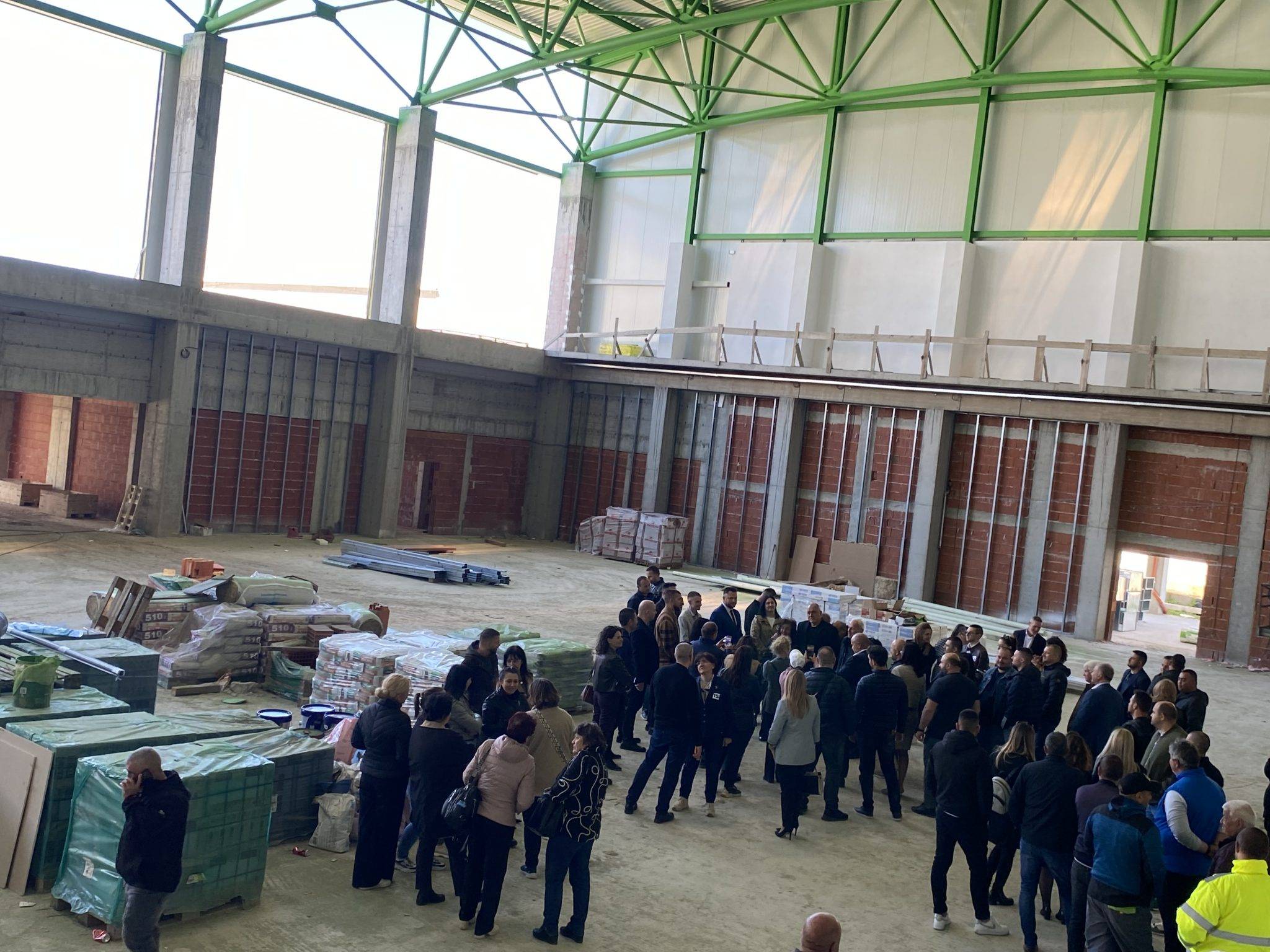 Зала АРЕНА в Раковски